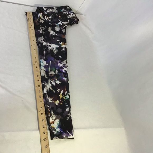 New The Nike One Printed Leggings Tight Fit CD6997 - Picture 7 of 8